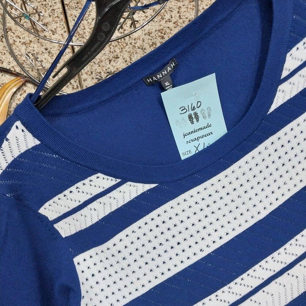 3160 Size XL/Large Fit Hannah Sweater In Navy and White. NWOT - Picture 5 of 7